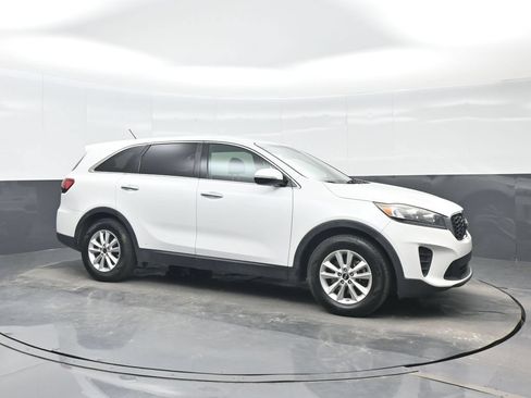 Used 2020 Kia Sorento FWD V6 image 8