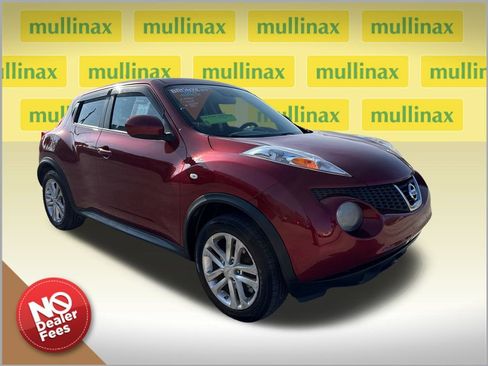 Used 2013 Nissan Juke SV image 1