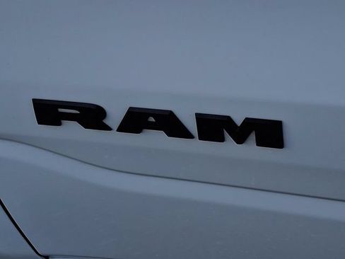 Used 2023 RAM 1500 Laramie AWD/4WD image 30