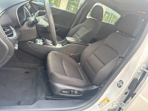 Used 2024 Chevrolet Malibu LT FWD image 14