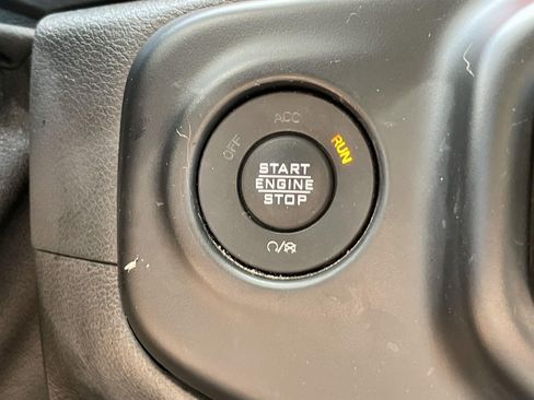 Used 2021 Jeep Gladiator Rubicon AWD/4WD image 28