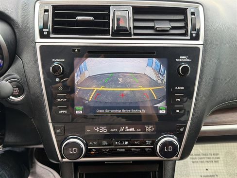Used 2018 Subaru Outback 3.6R Touring w/ Popular Package #3 AWD/4WD image 30