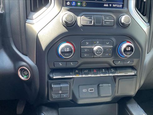 Used 2021 Chevrolet Silverado 1500 LT Trail Boss image 31