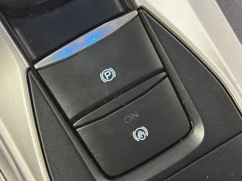 Used 2023 Ford Explorer Limited image 29