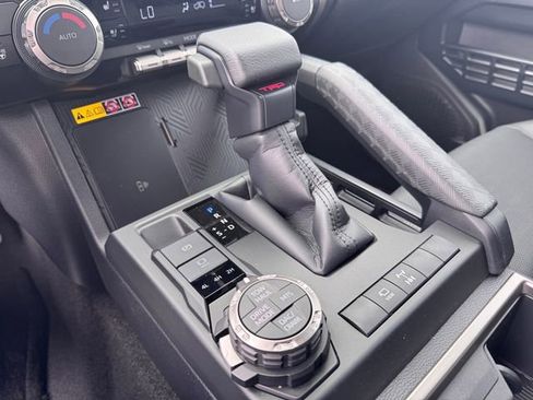 New 2026 Toyota 4Runner TRD Off-Road Premium AWD/4WD image 15