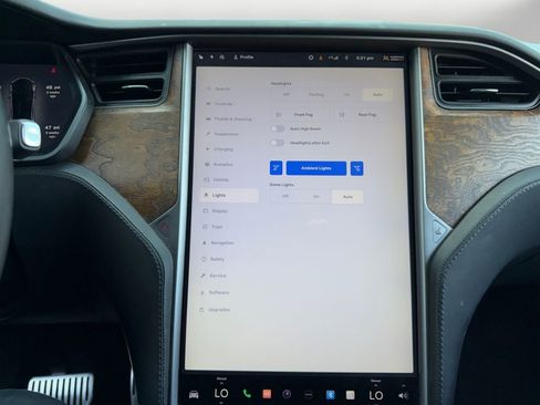 Used 2020 Tesla Model X Long Range AWD/4WD image 22