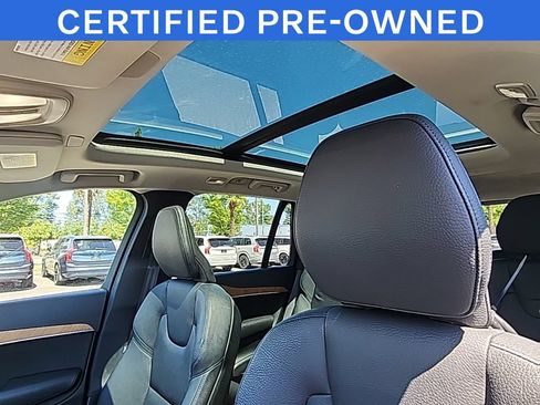 Certified 2023 Volvo XC90 T8 Plus AWD/4WD image 14
