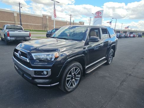 Used 2014 Toyota 4Runner Limited AWD/4WD image 7