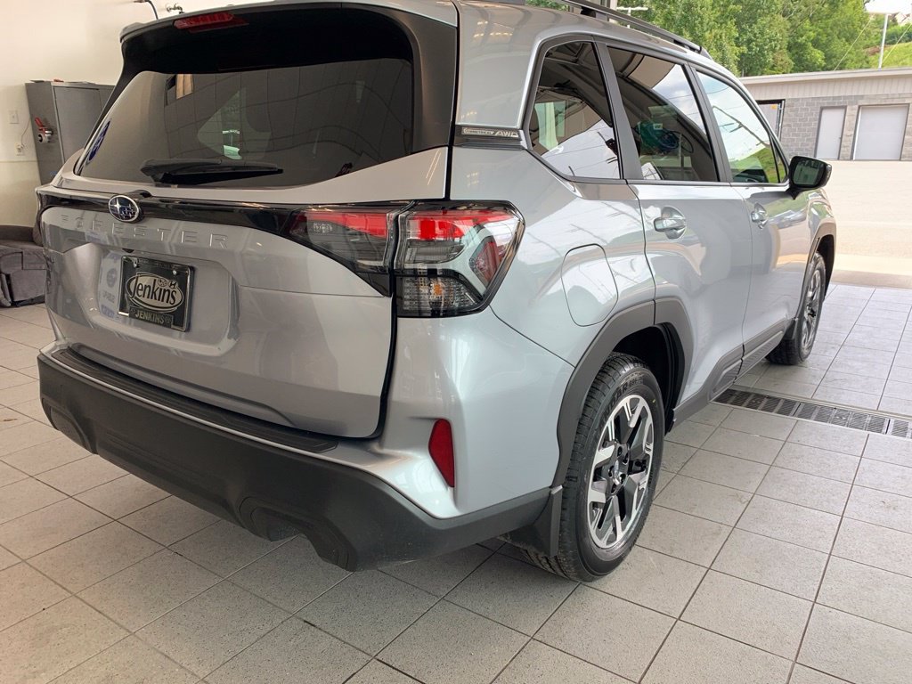 New 2026 Subaru Forester Premium AWD/4WD image 16