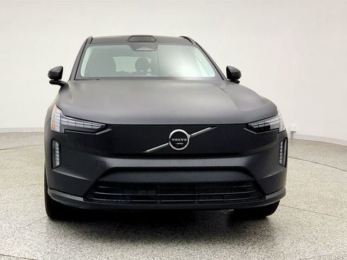 Used 2025 Volvo EX90 Ultra image 2