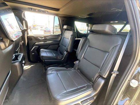 Used 2021 GMC Yukon Denali w/ Denali Premium Package image 21