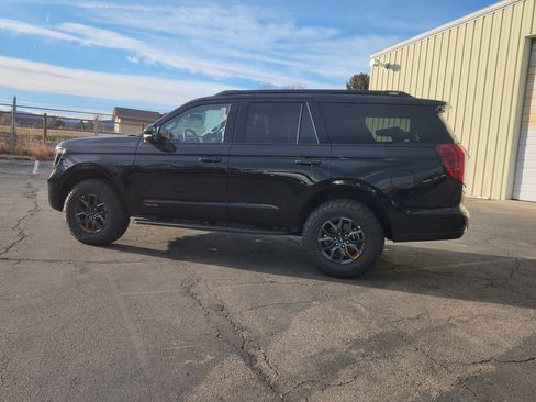 New 2025 Ford Expedition Tremor image 6