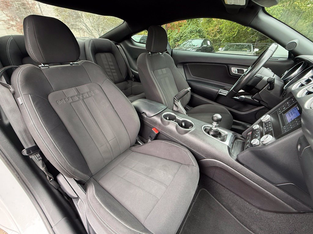Used 2019 Ford Mustang GT w/ Black Accent Package RWD image 33
