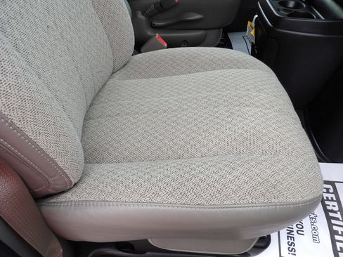 Used 2025 Chevrolet Express 3500 LS RWD image 43