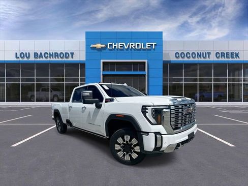 Used 2024 GMC Sierra 3500 Denali w/ Denali Reserve Package AWD/4WD image 5