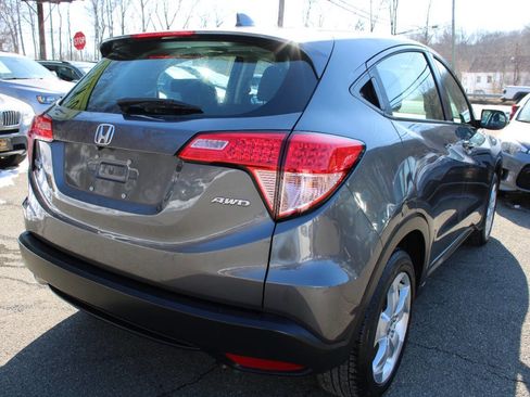 Used 2016 Honda HR-V LX image 8
