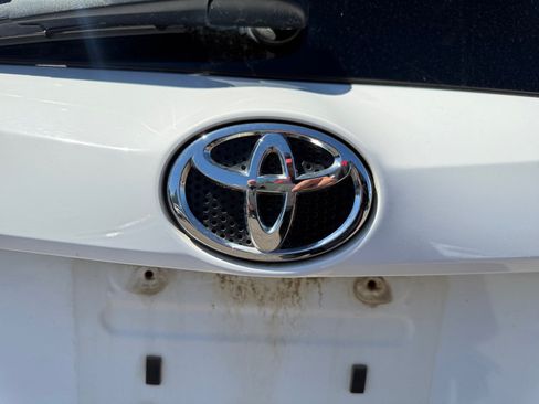 Used 2016 Toyota RAV4 XLE AWD/4WD image 22