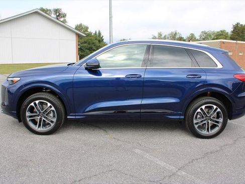 Certified 2025 Audi Q5 Premium Plus w/ Premium Plus image 6
