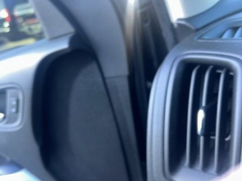 Used 2018 Chevrolet Colorado LT w/ Redline Special Edition image 8