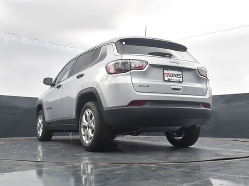 New 2025 Jeep Compass Sport w/ Mopar Graphics Package image 48