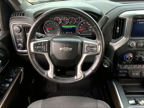 Used 2021 Chevrolet Silverado 1500 LT Trail Boss w/ Convenience Package II image 5