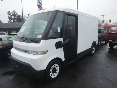 Used 2024 Chevrolet Brightdrop 400 w/ Commercial Equipment Package image 3