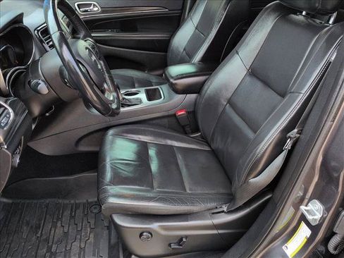Used 2019 Jeep Grand Cherokee Limited RWD image 23