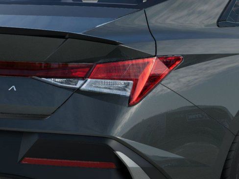 New 2025 Hyundai Elantra Sport image 10