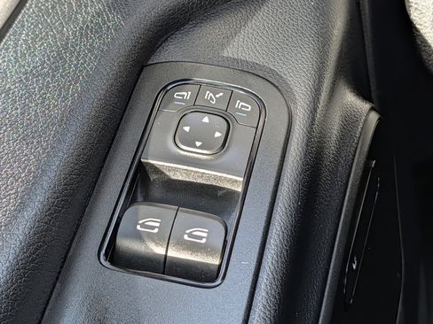 Used 2024 Mercedes-Benz Sprinter 2500 image 36