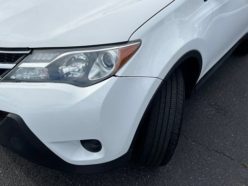 Used 2015 Toyota RAV4 LE AWD/4WD image 3