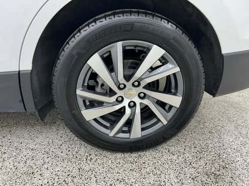 Used 2024 Chevrolet Equinox LT w/ LPO, Floor Liner Package FWD image 30