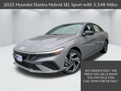 Certified 2025 Hyundai Elantra SEL w/ Cargo Package