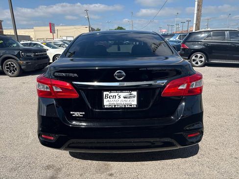 Used 2016 Nissan Sentra S image 7