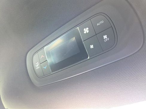 New 2026 Chrysler Pacifica Select image 33