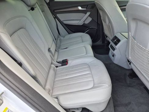 Certified 2023 Audi Q5 2.0T Premium w/ Convenience Package AWD/4WD image 18