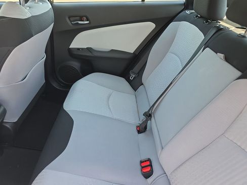 Used 2017 Toyota Prius Two FWD image 18