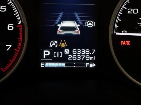 Used 2021 Subaru Forester Limited image 39