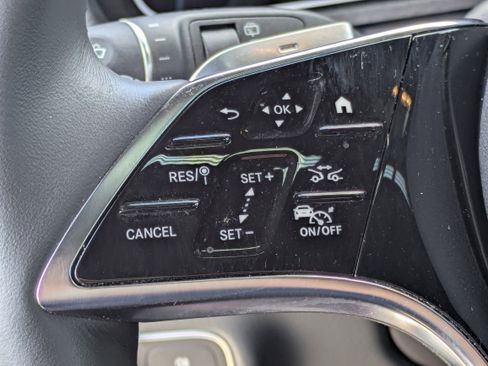 Used 2025 Mercedes-Benz G 550 image 26
