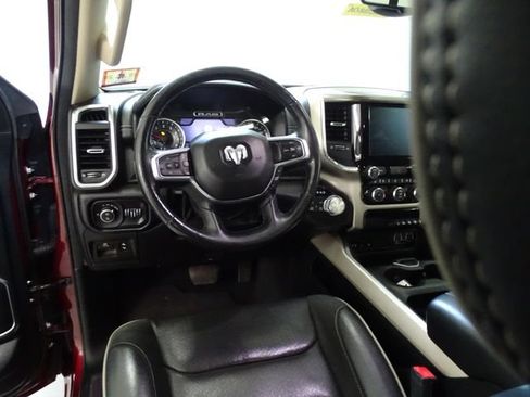 Used 2019 RAM 1500 Laramie AWD/4WD image 5