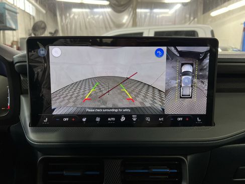 New 2026 Ford Maverick Lobo AWD/4WD image 19