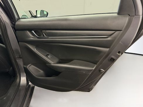 Used 2020 Honda Accord Sport image 30