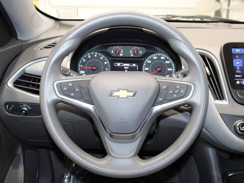 Used 2022 Chevrolet Malibu LT image 23