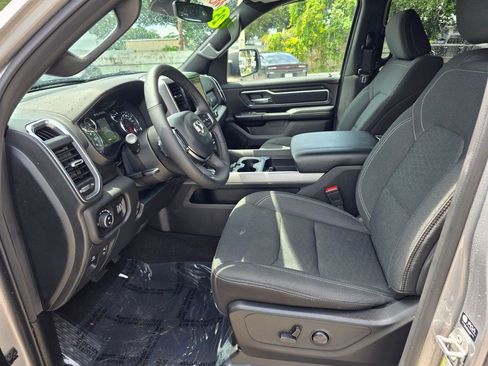Used 2025 RAM 1500 Big Horn AWD/4WD image 17
