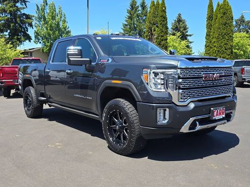 Used 2022 GMC Sierra 3500 Denali w/ Denali Ultimate Package AWD/4WD image 9
