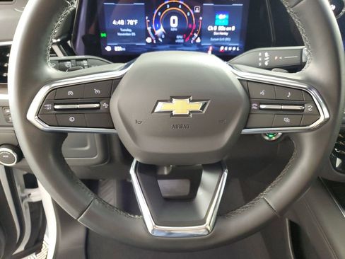 Used 2025 Chevrolet Suburban LS image 21