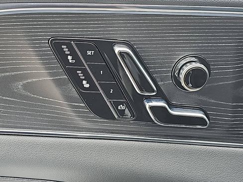 Used 2024 Cadillac Lyriq Luxury w/ LPO, Floor Liner Package RWD image 31
