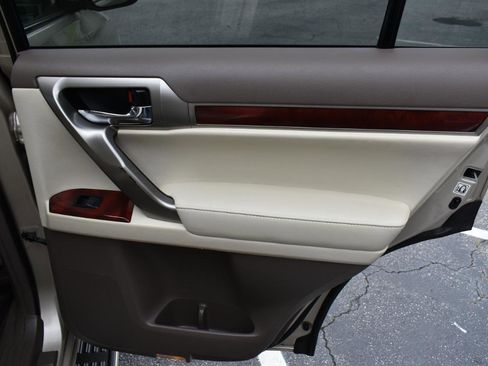 Used 2013 Lexus GX 460 w/ Comfort Plus Pkg AWD/4WD image 39