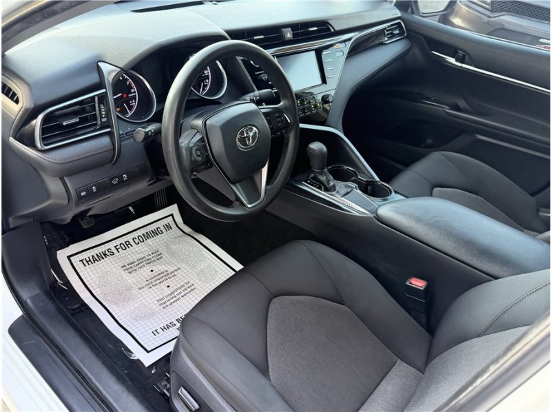 Used 2019 Toyota Camry LE FWD image 16