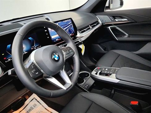 Used 2026 BMW X1 xDrive28i AWD/4WD image 40