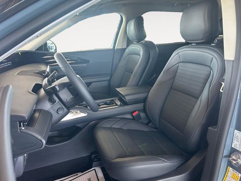 New 2026 Lincoln Nautilus Reserve AWD/4WD image 9